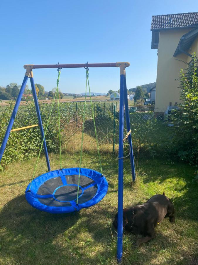 Grosszuegige Ferienwohnung Am Stadtrand Von Fulda Bagian luar foto