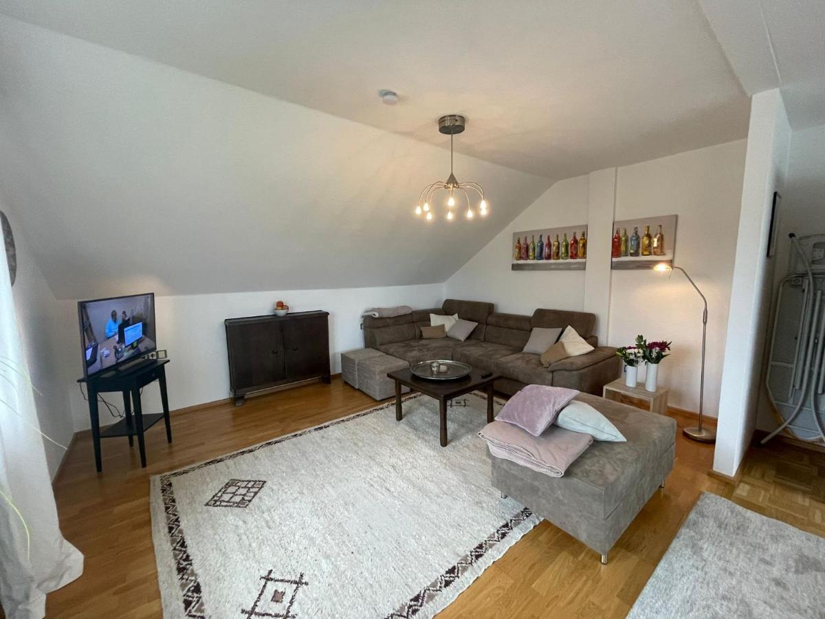 Grosszuegige Ferienwohnung Am Stadtrand Von Fulda Bagian luar foto